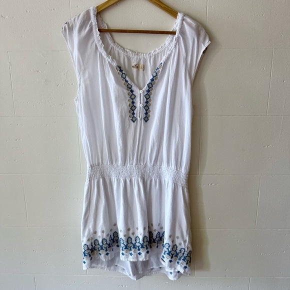 Hollister Boho longline Embroidered Top - Picture 1 of 10